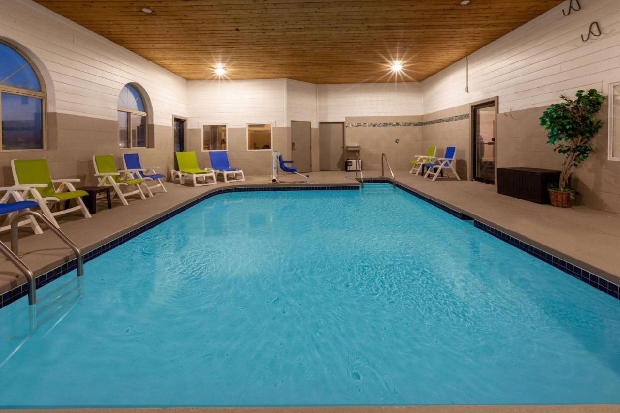 Days Inn By Wyndham Racine/Sturtevant Dış mekan fotoğraf