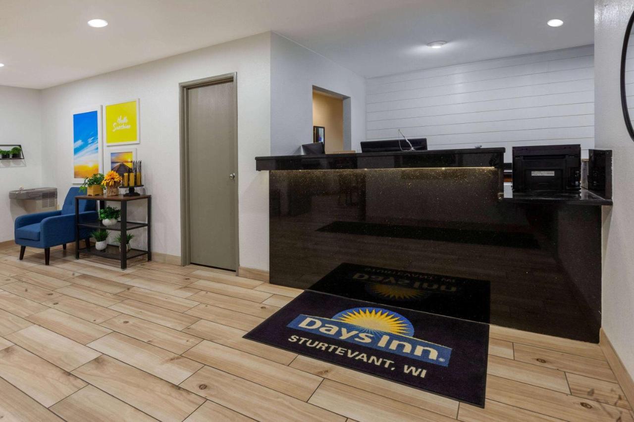 Days Inn By Wyndham Racine/Sturtevant Dış mekan fotoğraf